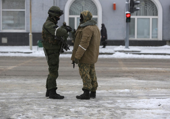 Per susirėmimus Rytų Ukrainoje žuvo penki vyriausybės pajėgų kariai