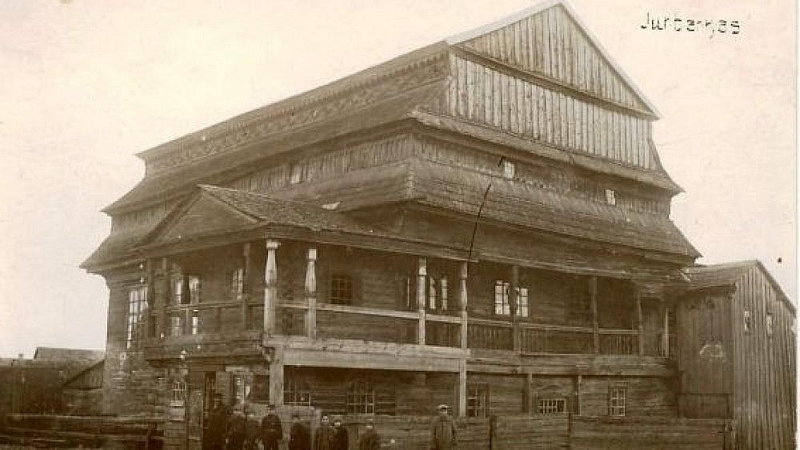 Senoji medinė Jurbarko žydų sinagoga, nugriauta ir sudeginta 1941 m.