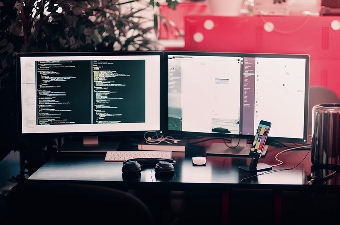 Tyrimas: Lietuvoje pusė programinės įrangos – nelicencijuota