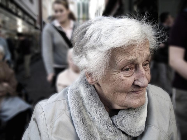 Pensinis amžius Latvijoje nuo 2019-ųjų nutols dar 3 mėnesiais