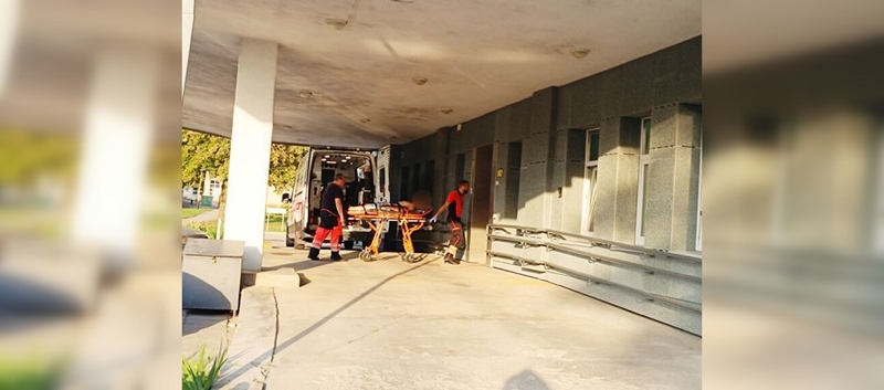 Neabejingos moterys suskubo į pagalbą šalikelėje sukniubusiam jaunam vyrui