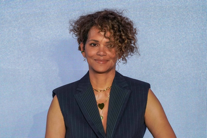 Halle Berry 