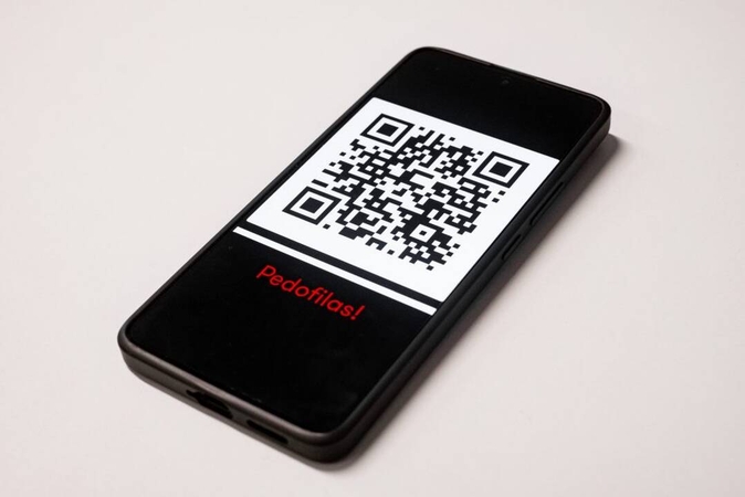 45 už seksualinius nusikaltimus teisti bei su vaikais dirbti norėję asmenys negavo QR kodo