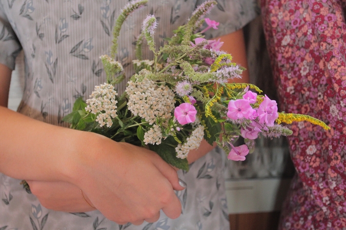 Tradicija: per Žolinę į bažnyčią tikintieji atsineša įvairių žolynų, kurie mišių metu būna apšlakstomi šventintu vandeniu.