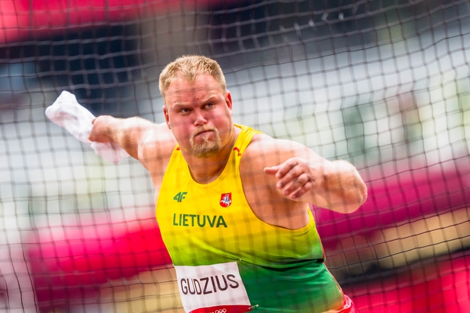 Kovas Tokijuje pradėjo lengvaatlečiai: A. Gudžius galingai įsiveržė į finalą