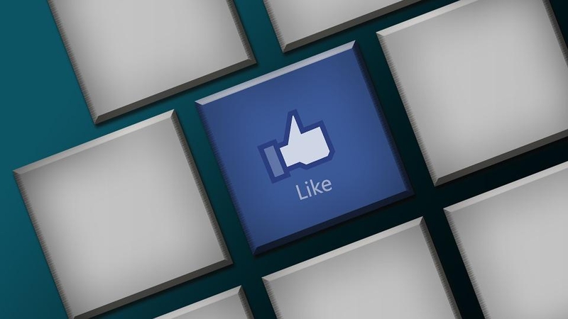 Siekdamas mažinti spaudimą, „Facebook“ kai kur neberodo patiktukų skaičiaus