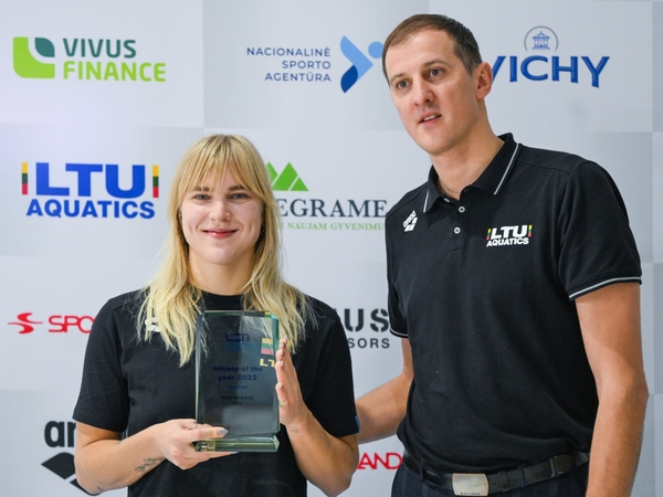 R. Meilutytei įteiktas geriausios Europos plaukikės apdovanojimas