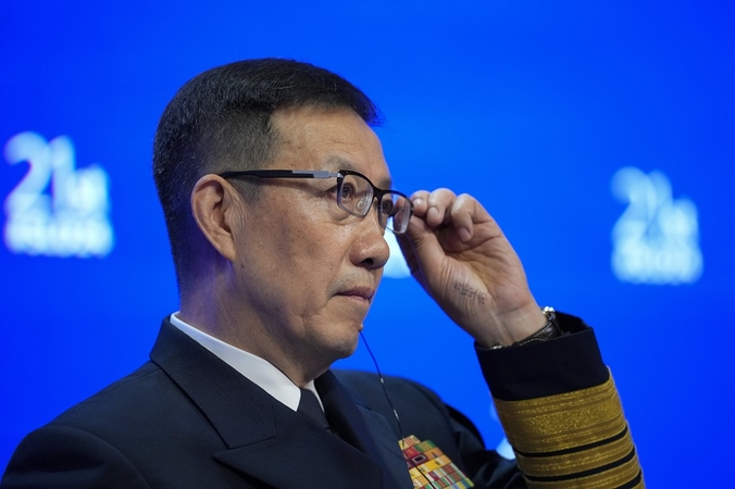  Dong Junas 