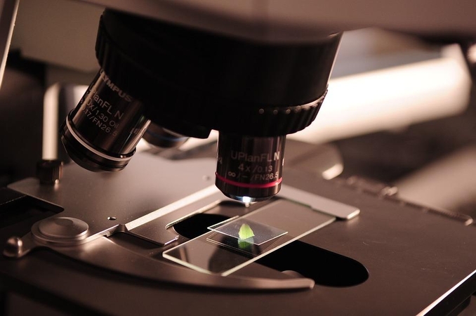 Gegužę ir birželį universitetai atveria laboratorijas moksleiviams
