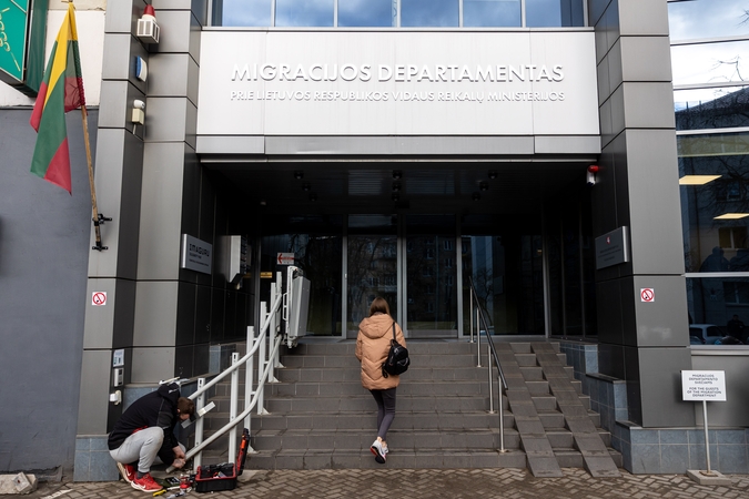 Profsąjunga: nepadidinus Migracijos departamento biudžeto darbuotojai išeis masiškai