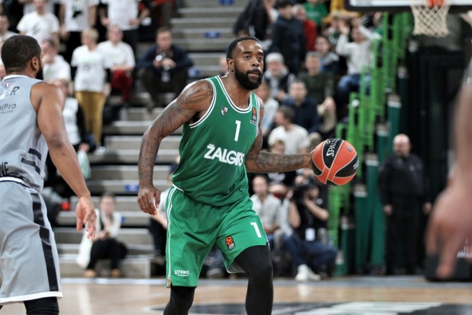 „Žalgiris“ atsisveikina su K. C. Riversu, klube lieka N. Hayesas 