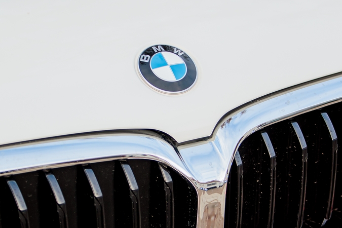 Teismas: įėjimą į prekybos centrą Kaune BMW automobiliu užtvėręs vyras nubaustas pagrįstai