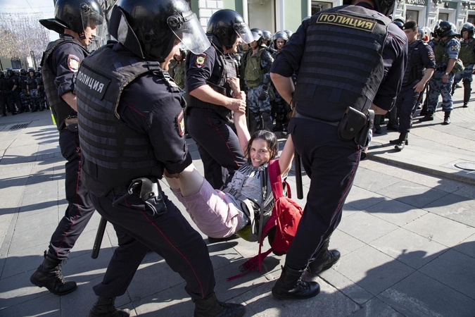 Per demonstraciją Maskvoje buvo sulaikyta beveik 1,4 tūkst. žmonių