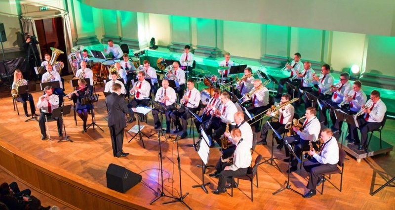 Kauno pučiamųjų instrumentų orkestras „Ąžuolynas"