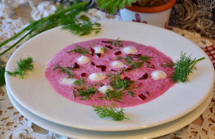 Veganiški šaltibarščiai – tikras išsigelbėjimas netoleruojantiems laktozės