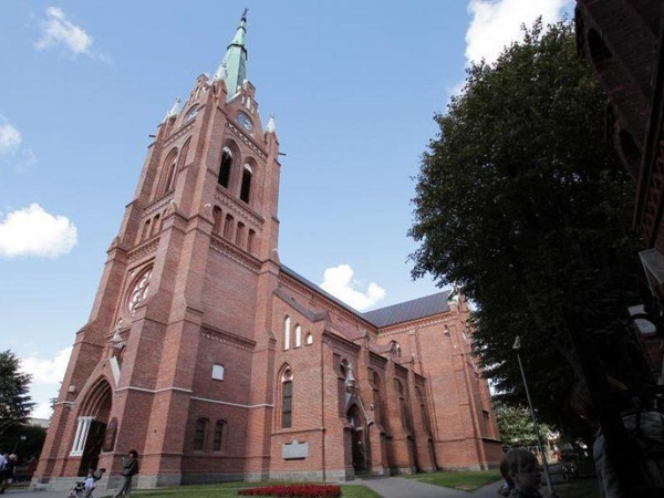 Palanga Vasario 16-ąją diskriminavo kitų religijų išpažintojus?