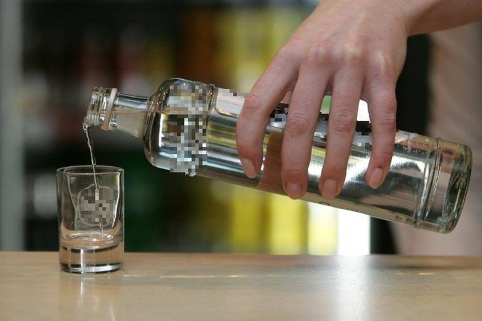 Nesėkmingai bandė numalšinti troškulį: liko ir be degtinės, ir be pinigų
