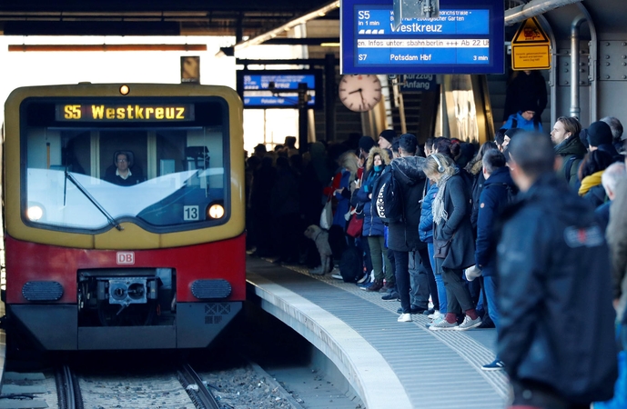 Sustojo Berlyno viešojo transporto sistema: 14 tūkst. darbuotojų pradėjo streiką