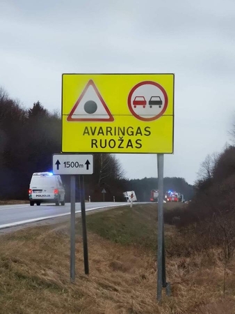 Kelyje Kretinga–Palanga tragiška avarija: žuvo moteris, sužalotas nepilnametis