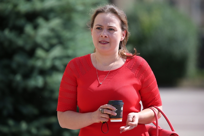 Kandidatė į Baltarusijos prezidentus pranešė apie grasinimus jos vaikams