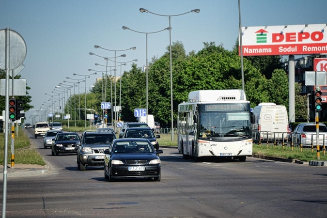 Panevėžyje autobusas kliudė ant šaligatvio stovėjusį vyrą