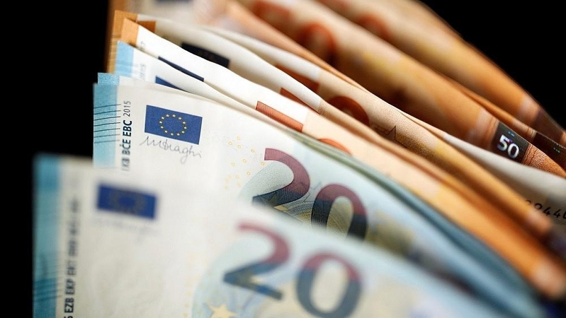 Europos Centrinis Bankas įžvelgia grėsmių pasaulio ekonomikos augimui
