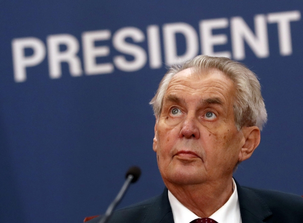 Čekijos prezidentas M. Zemanas guldomas į ligoninę