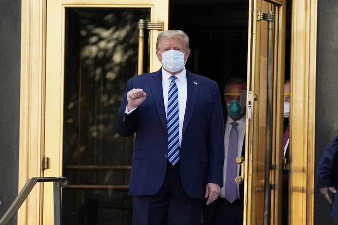 D. Trumpas žada amerikiečiams tokį pat gydymą, kokį gavo jis