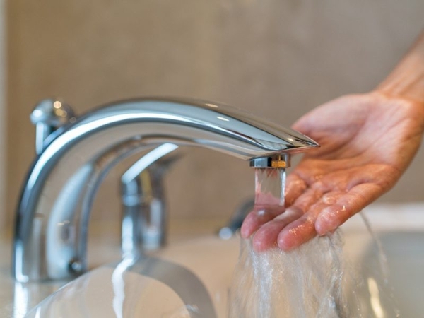 Laikinai stabdomas atsiskaitymo, už vandens tiekimą karštam vandeniui ruošti, tvarkos pakeitimas