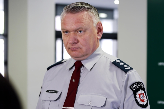 Po girto pareigūno kelionės – atleidimas iš darbo