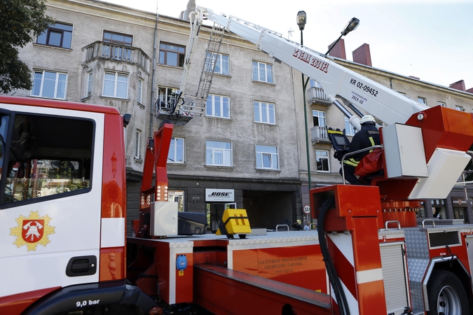 Lietuvininkų aikštėje – ugniagesių surengtas šou