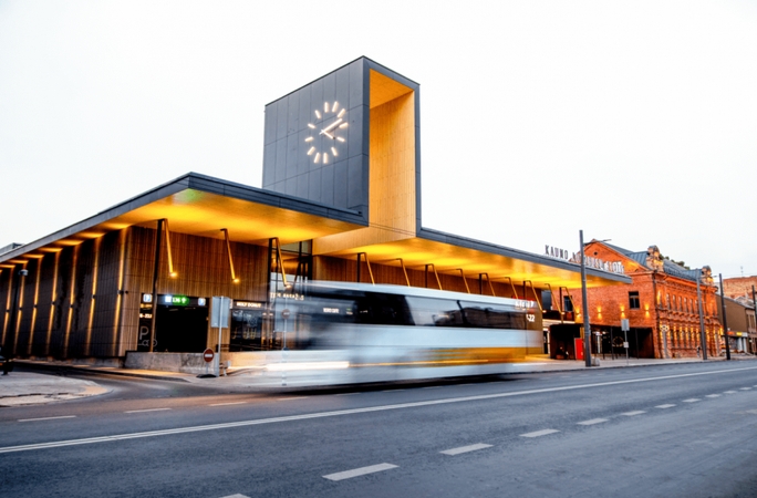 Staigmena kauniečiams: autobusų stotyje skambės dainos iš Sakartvelo
