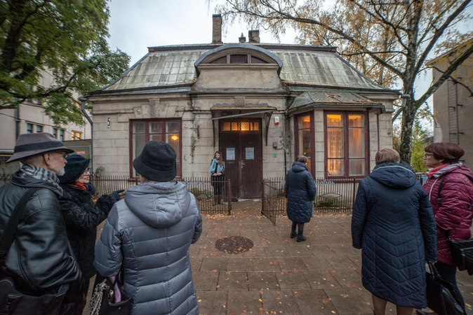 Kauniečiams – netradicinė teatro šventė: kviečia apsilankyti namuose