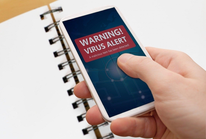 Kaip laiku atpažinti telefoninius virusus ir išvengti jų „malonės“?