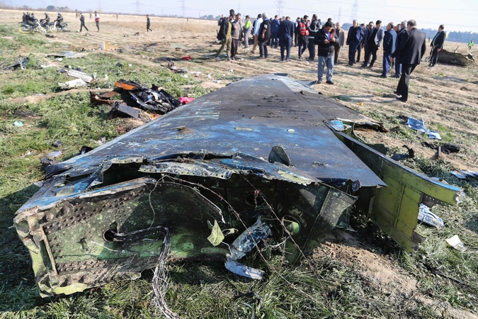 Kijevas: JAV suteikė Ukrainai svarbių duomenų apie Irane sudužusį lėktuvą