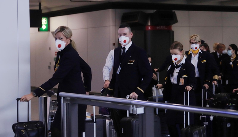 Dėl koronaviruso padarytų nuostolių „Lufthansa“ stabdo naujų darbuotojų priėmimą