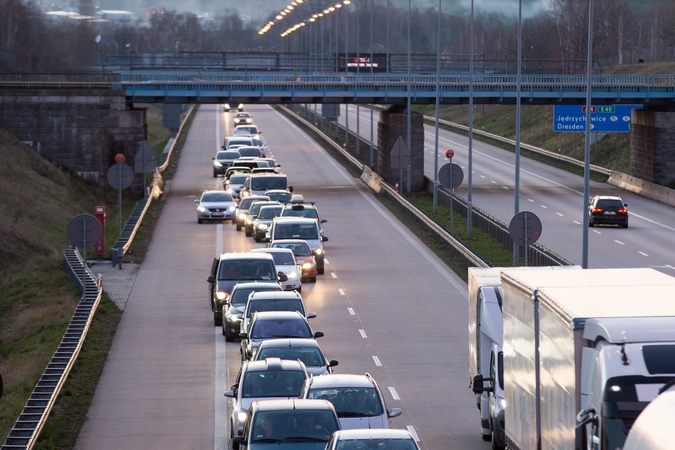 Ministras: Lenkija netrukus tikisi atšaukti draudimą atvykti kaimynams