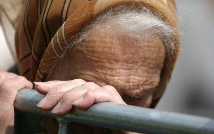 Šalčininkų rajone nepilnametis dviratininkas atsitrenkė į senolę, jai lūžo stuburas