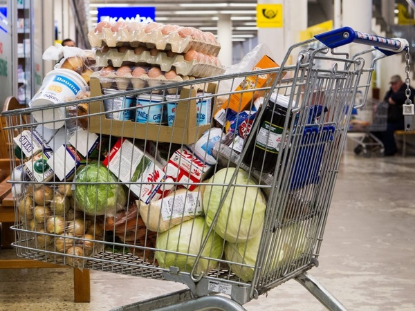 Seime – nauji suvaržymai akcijas siūlantiems prekybininkams