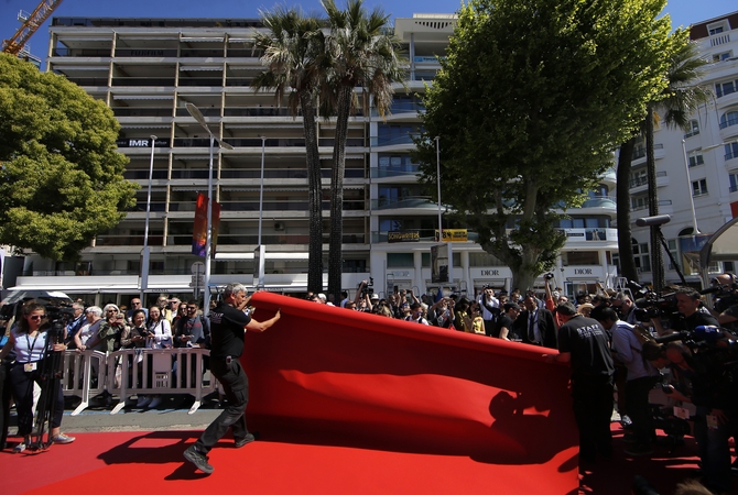 Koronavirusas keičia planus: iki liepos atidėtas Kanų kino festivalis