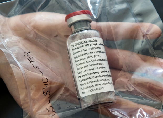 D. Britanijoje leista naudoti eksperimentinį vaistą COVID-19 gydymui