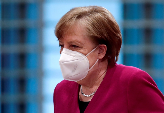 A. Merkel palaiko „trumpą nacionalinį karantiną“ COVID-19 plitimui sustabdyti