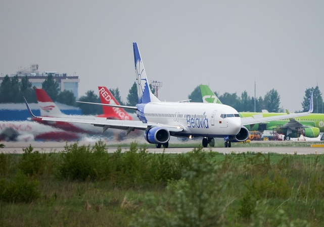„Belavia“ nebeskraidins iš JAE į Baltarusiją sirų, irakiečių, jemeniečių ir afganų 