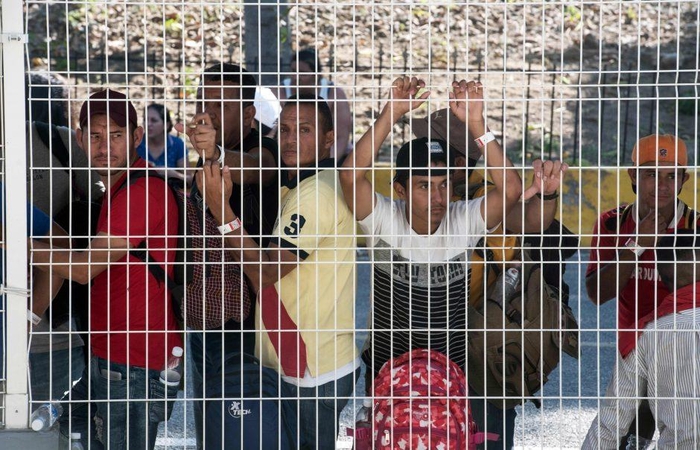 JAV priimtas nutarimas, leisiantis imigrantus deportuoti be teismo proceso