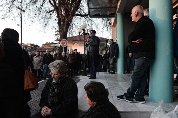 Įtampa Graikijoje: dėl naujausios pensijų reformos vyksta streikai ir protestai