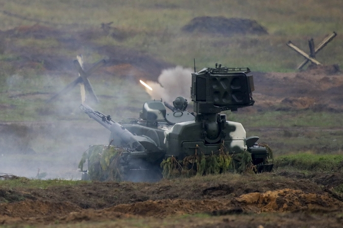 Kariuomenės vadas: „Zapad“ pratybos apimtimis panašios į 2017-ųjų