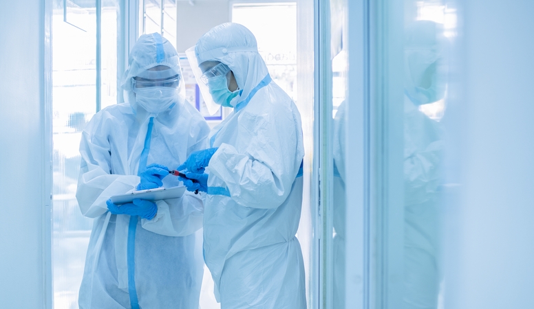 JAV užfiksuotas naujas per parą patvirtintų COVID-19 atvejų rekordas – 94 125