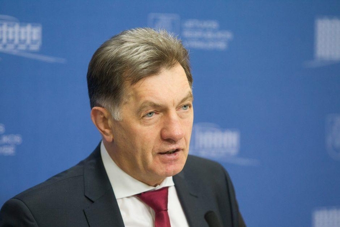 A. Butkevičius siūlo būdą, kaip NPD didinti po 100 eurų
