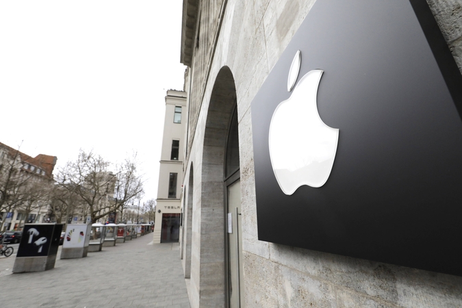 EK pradėjo nagrinėti bylas dėl galimų „Apple“ konkurencijos pažeidimų
