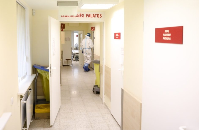 COVID-19 pasiglemžė dar 44 gyvybes: daugiausia mirčių patvirtinta Kauno apskrityje